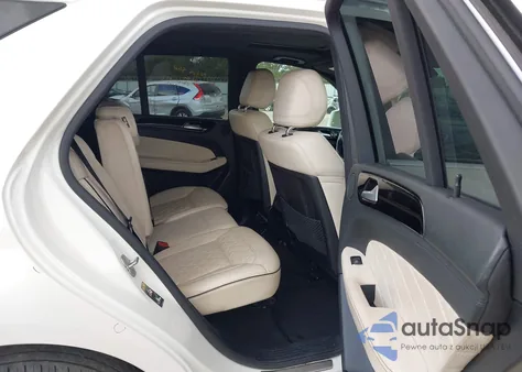 2014 Mercedes-Benz Ml 350 z USA, uszkodzony, nr VIN 4JGDA5JB0EA311825